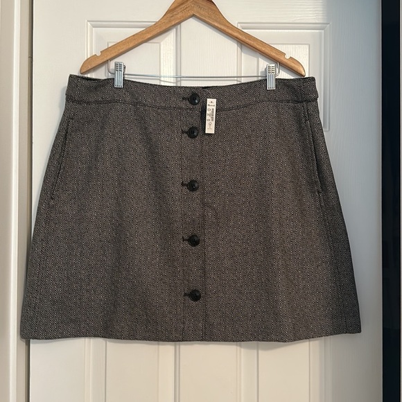 Madewell Button-Front Mini Skirt in Yarn-Dyed Geo black grey size 16W NWT - Picture 6 of 9